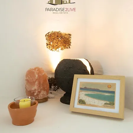 Luz Βίλα Lajares